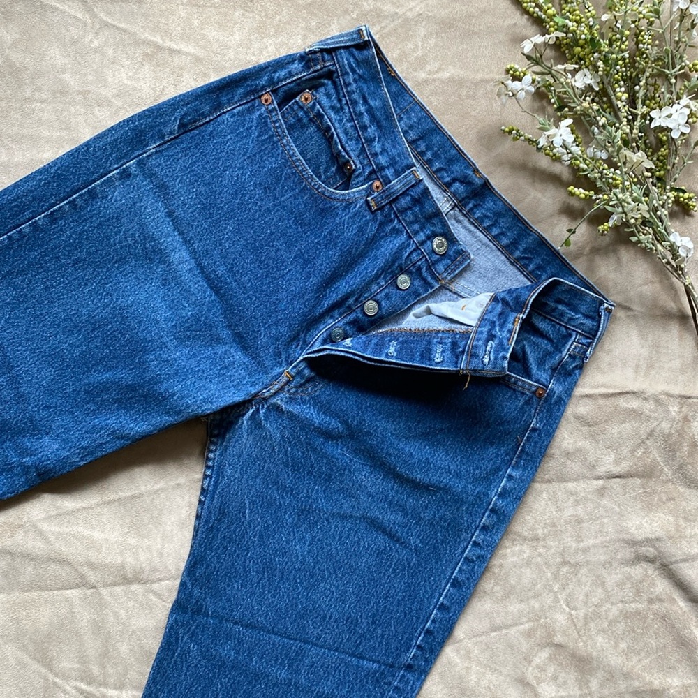 Men’s Levi’s dark wash button fly jeans. Size 34 x 36.